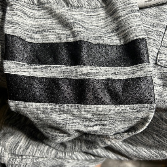 Pink VS Lightweight gray Long-Sleeve size XS - Picture 6 of 10